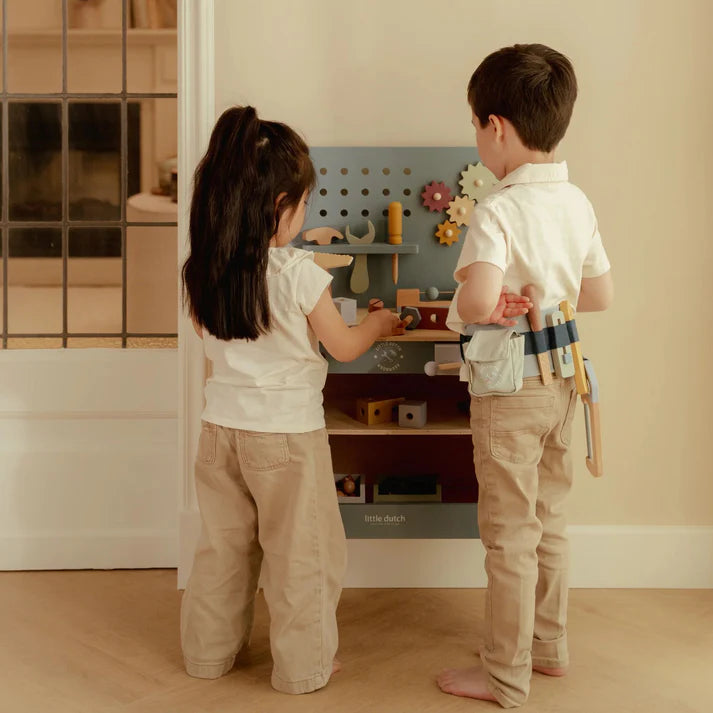 Little Dutch - Workbench