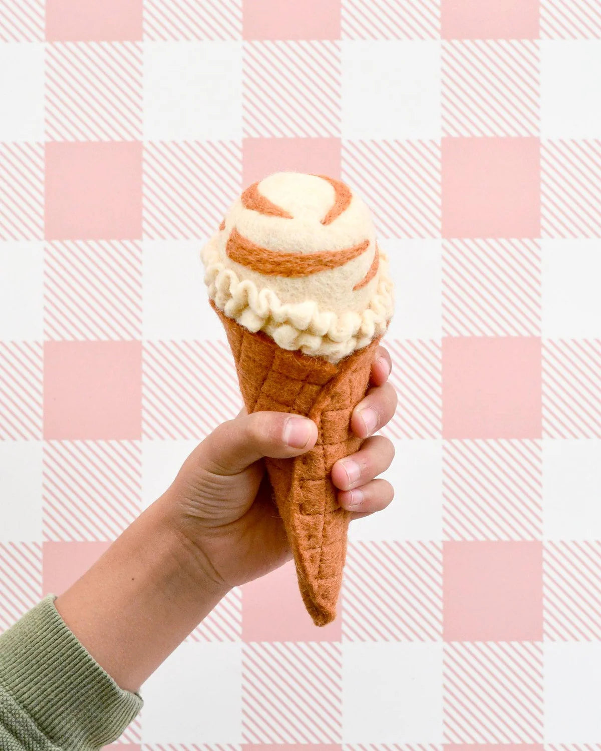 Felt Ice Cream Scoop Set - Waffle Cones and 9 Ice Cream Scoops