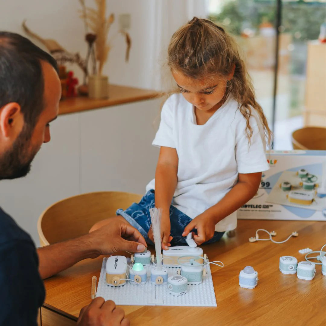 KIDYELEC STARTER- MY FIRST ELECTRICAL KIT