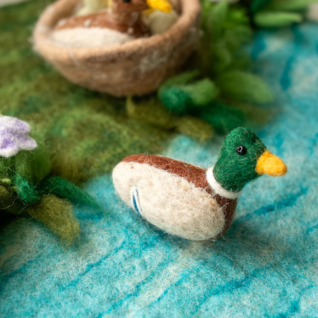 GUS + MABEL- Featherfloat Pond Felt Mat