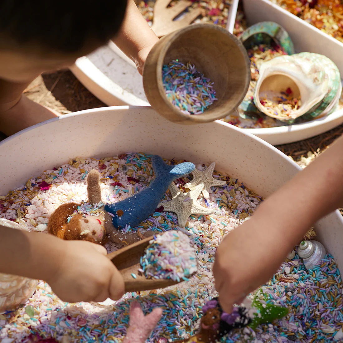 Busy Bee Tray **In Store Pick Up Only**