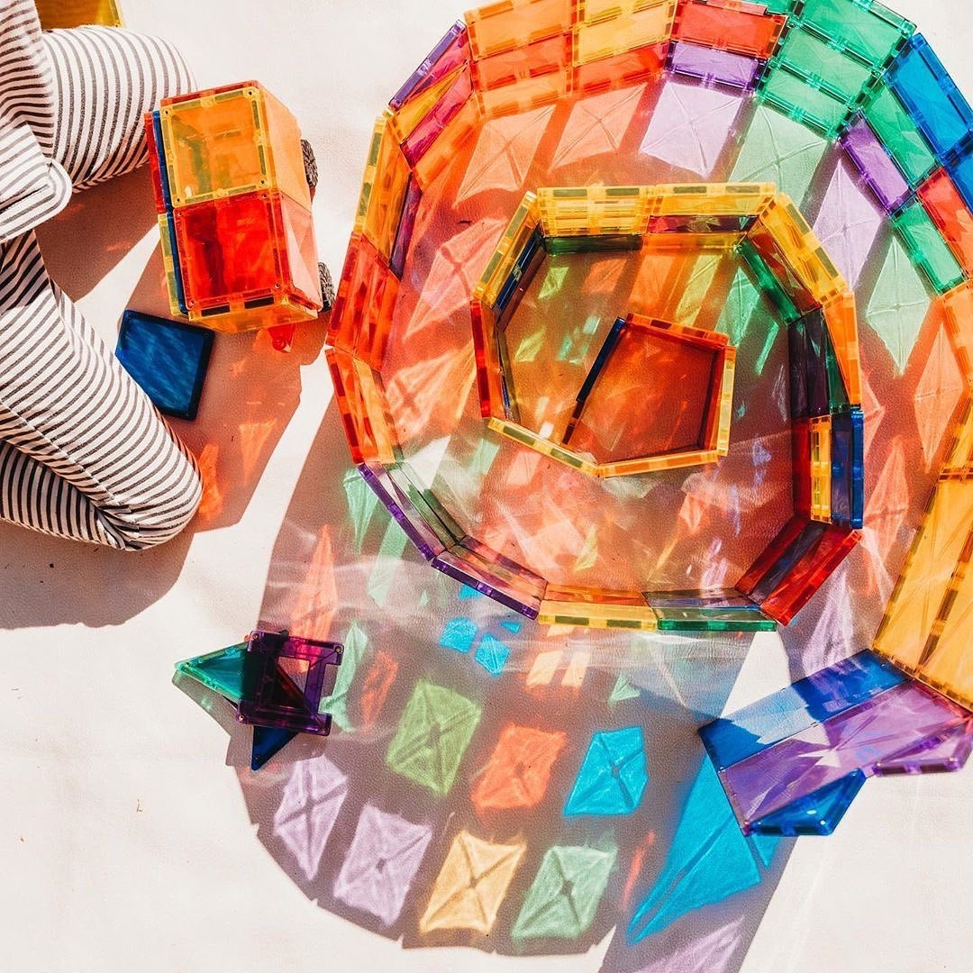 102 Piece Rainbow Creative Pack - Connetix Tiles