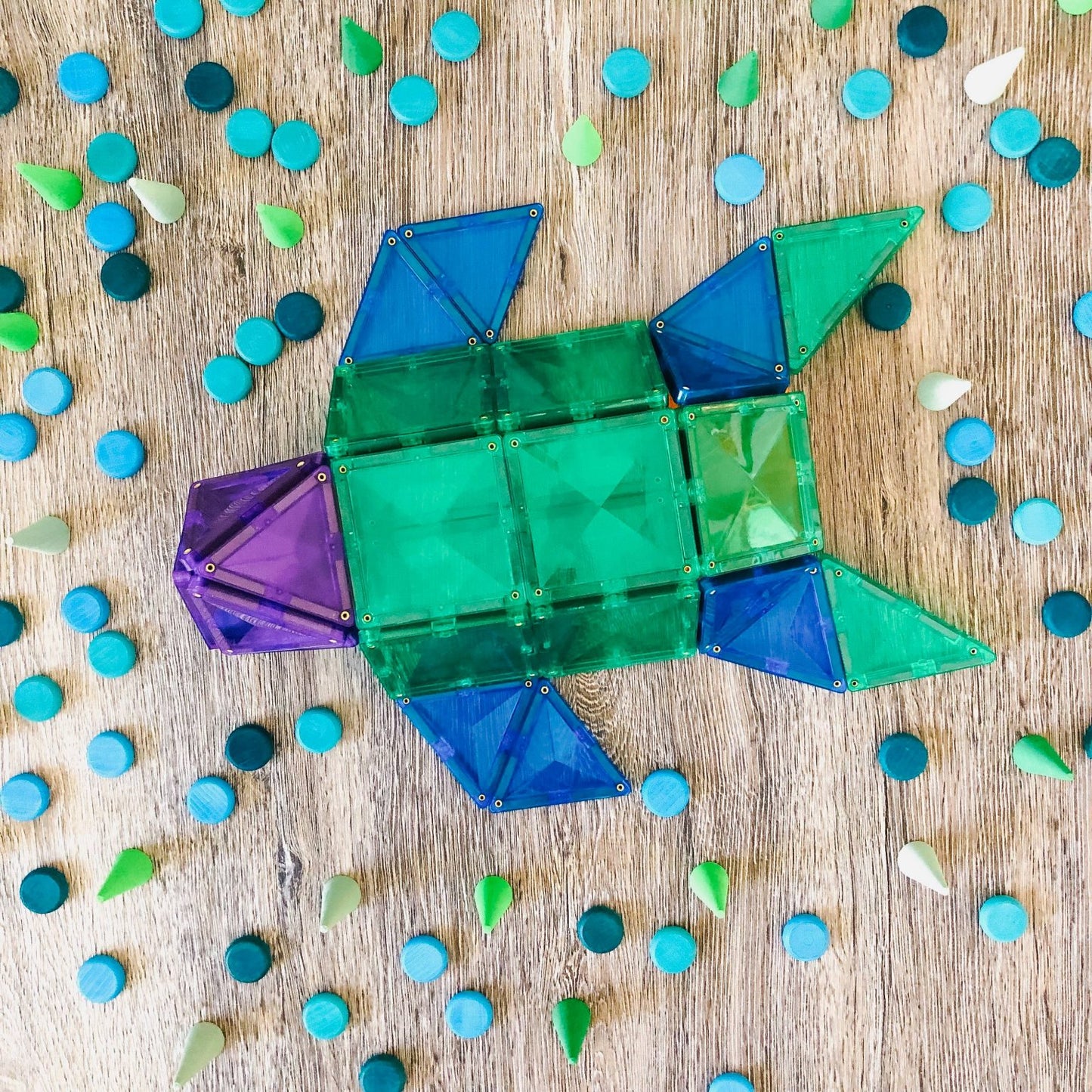 102 Piece Rainbow Creative Pack - Connetix Tiles