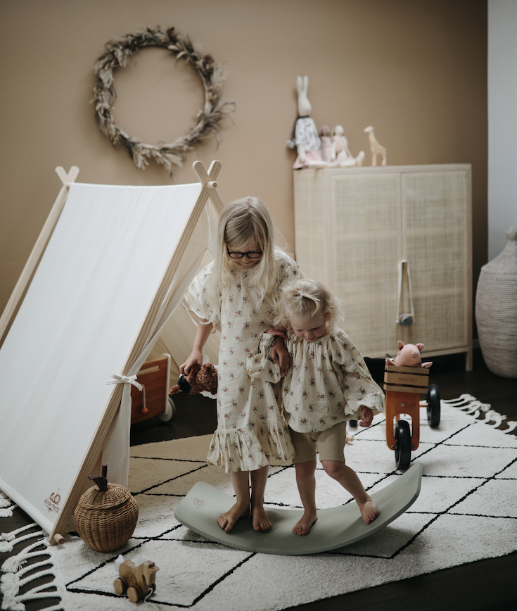 Kinderboard - (Local Pick Up Only)