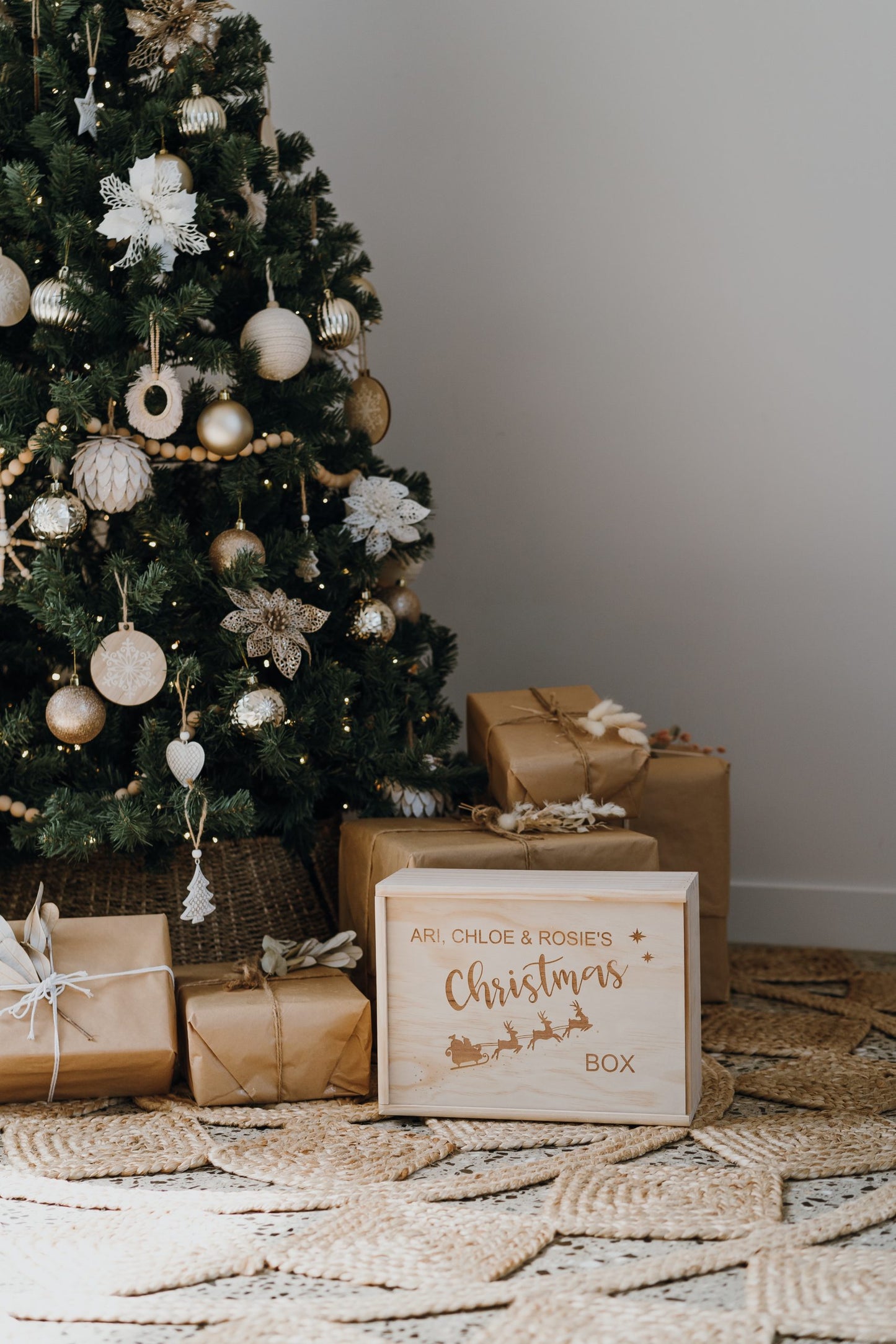 Christmas Box – Santa