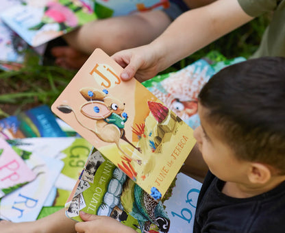 GUS + MABEL - Alphabet + Number Flashcards