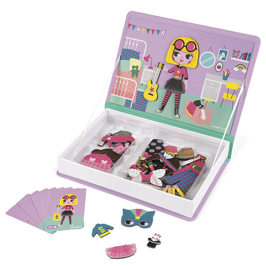 Magnetic Book - Girls Dress Up