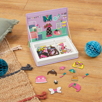 Magnetic Book - Girls Dress Up