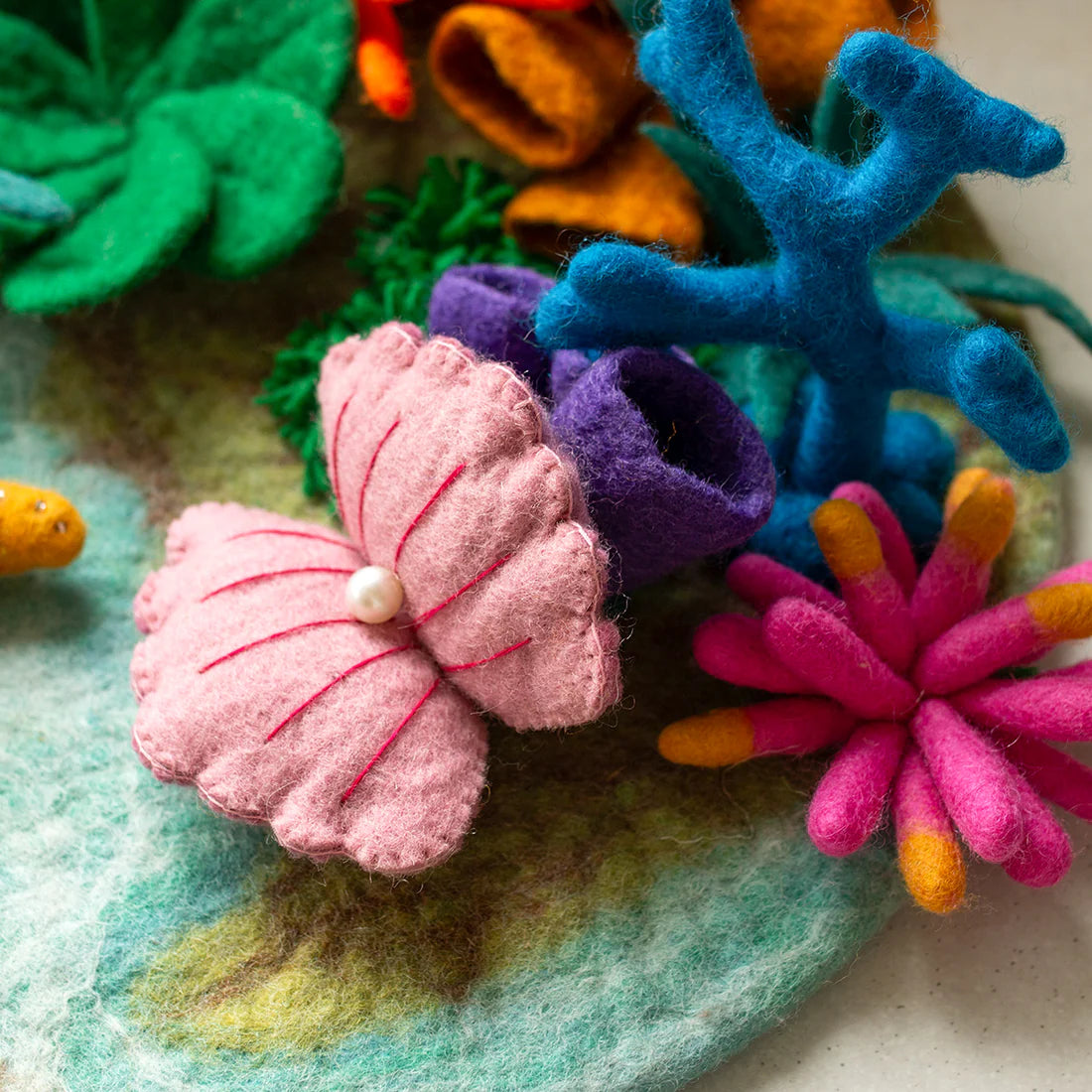 GUS + MABEL- Coralwhim Cove Felt Mat