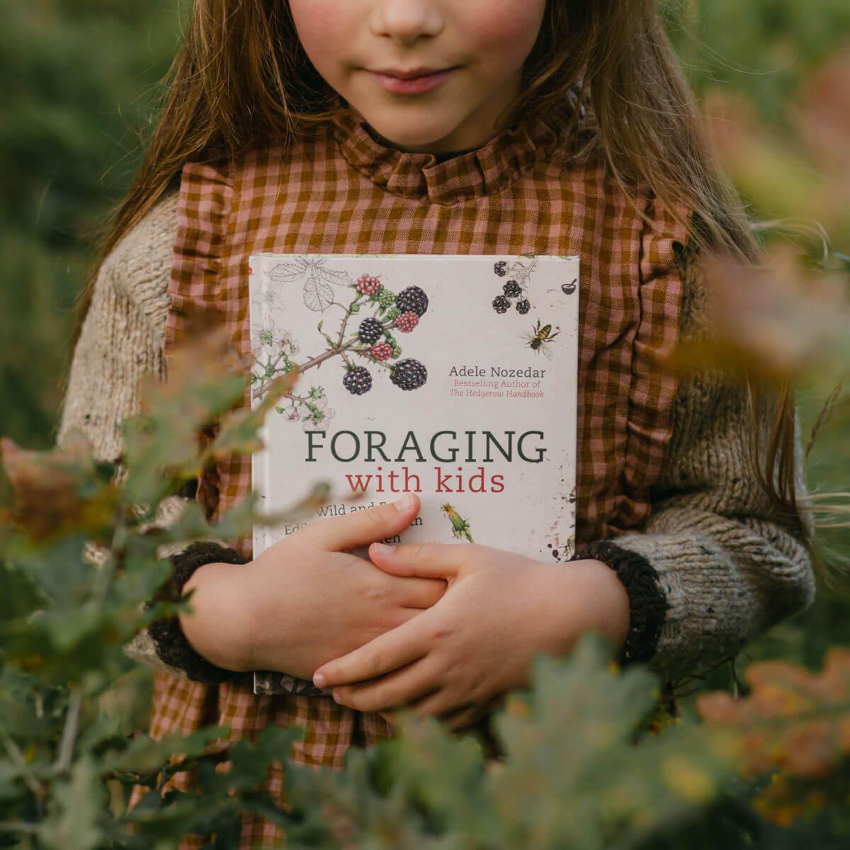 FORAGING WITH KIDS