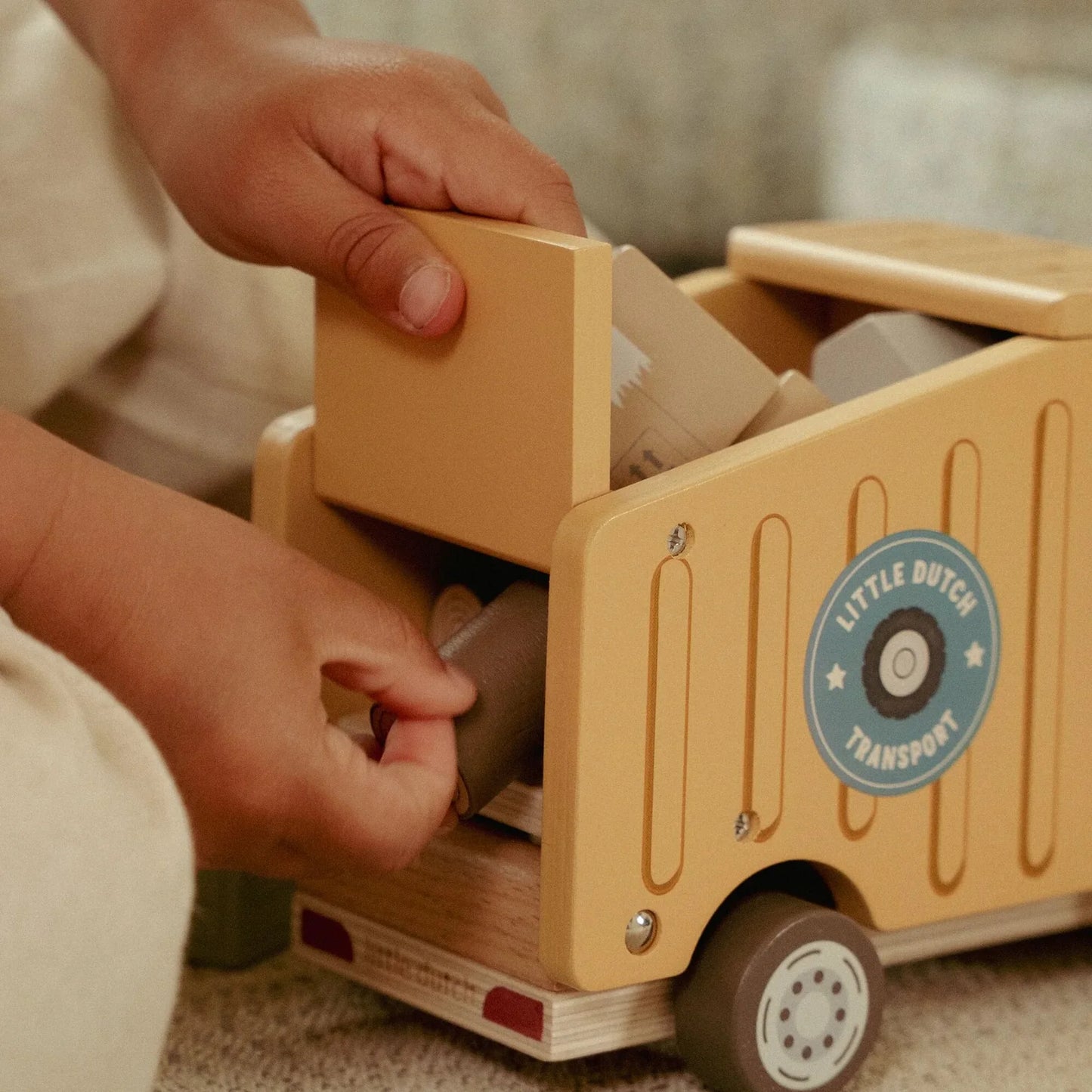 Wooden Garbage Truck