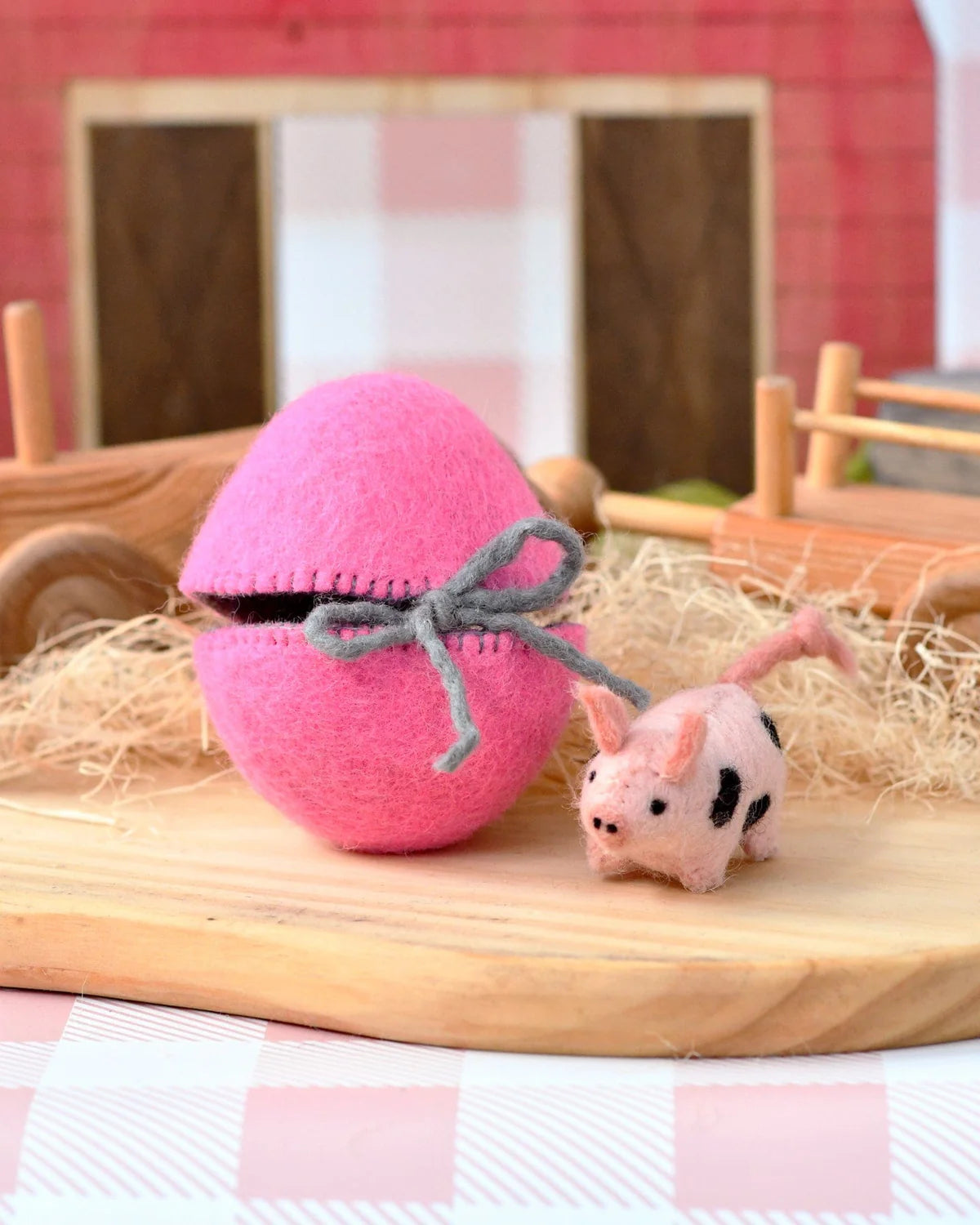 Felt Surprise Egg with Spotted Piglet Inside