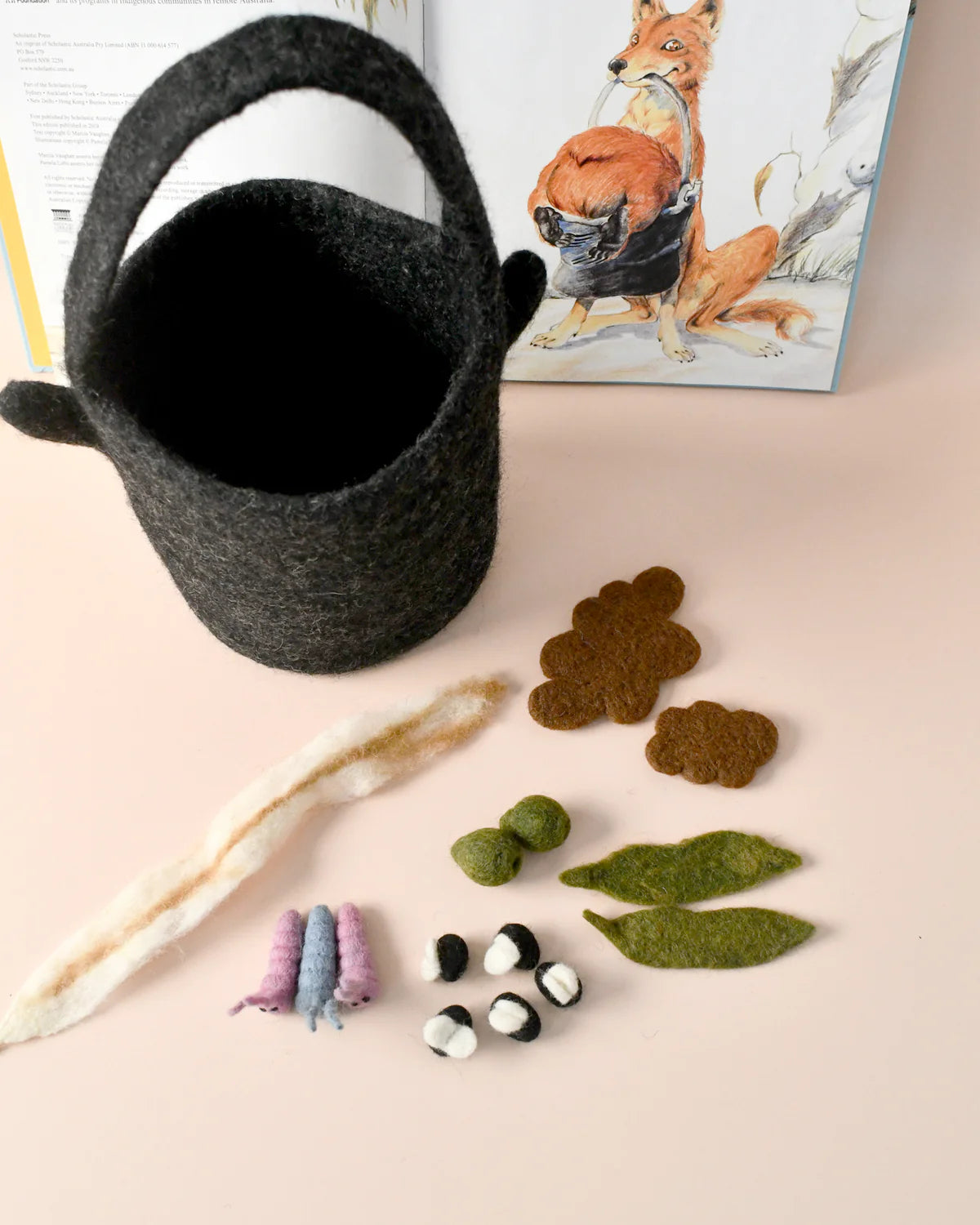 Felt Wombat Stew Billy Can and Small Parts Play Set