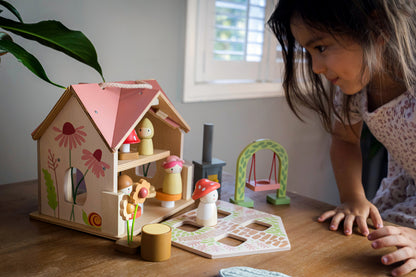 Merry Wood Rosewood Cottage (Not Assembled)