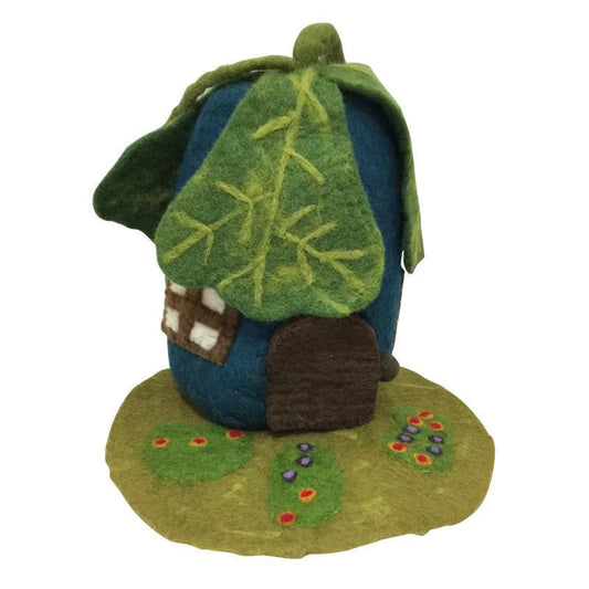 Felt Oak Leaf House with Mat