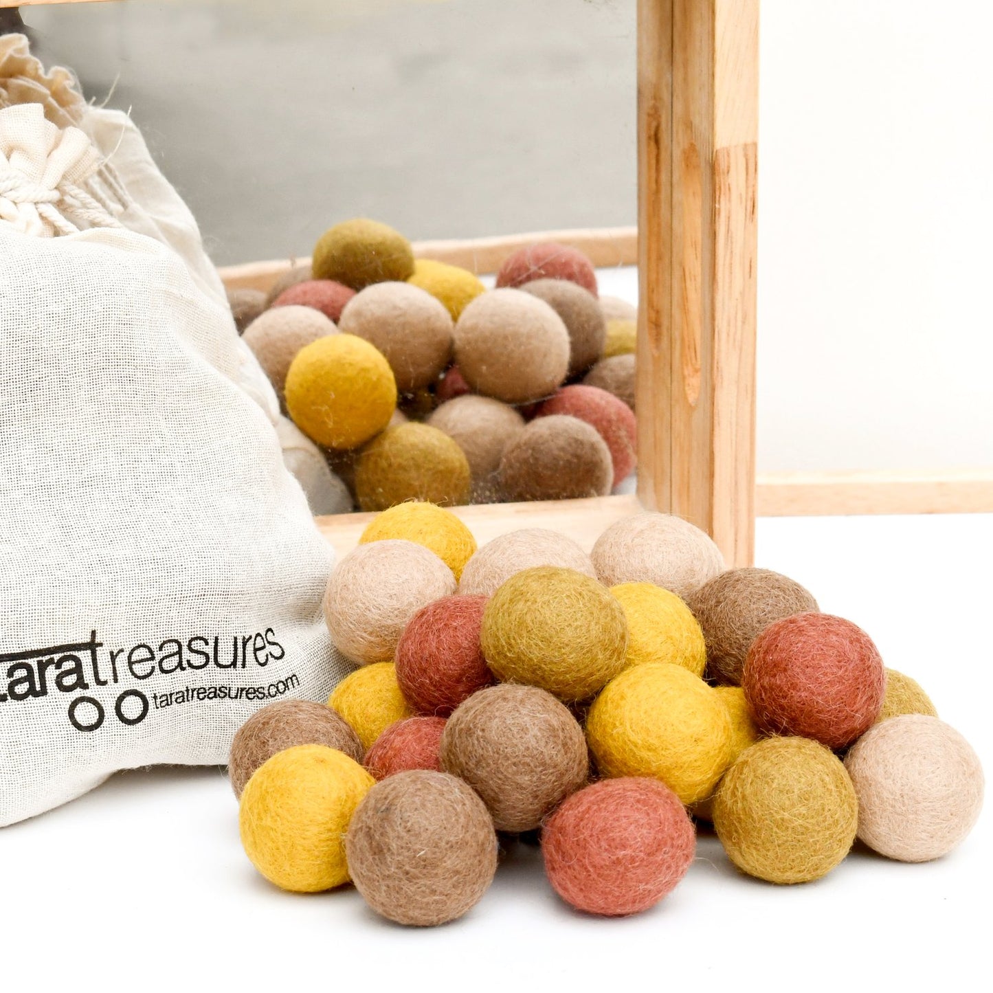 Wool Felt Balls in a Pouch -3cm 30 balls various colours