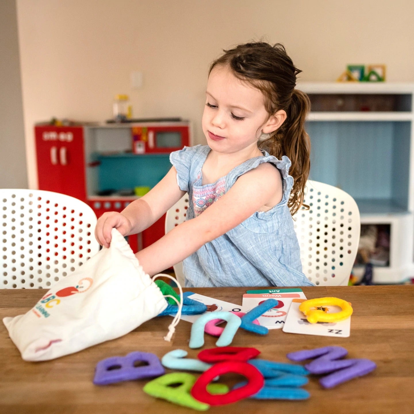 ABC Uppercase Felt Alphabet & Flashcards